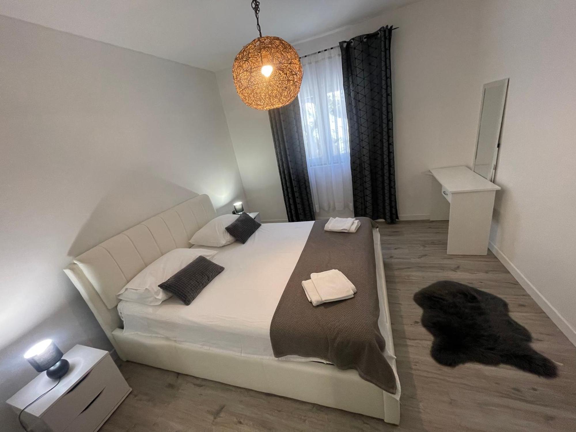 Primus Strbic Apartment Ploce  Exterior photo